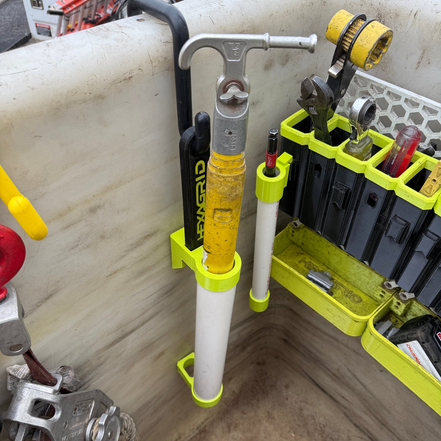 Mini extends stick holder